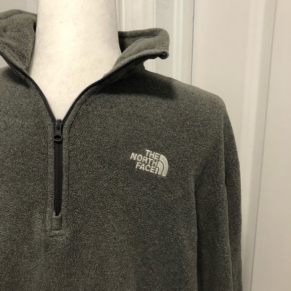The North Face mens light half zip sweater size medium - Picture 2 of 6